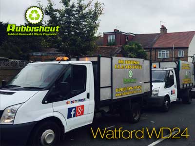 watford rubbish removal vans wait and load wd24